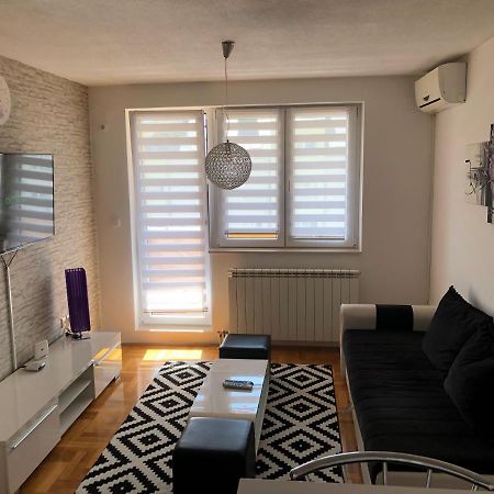 Apartman Dobrinja 1 SJJ Exterior foto